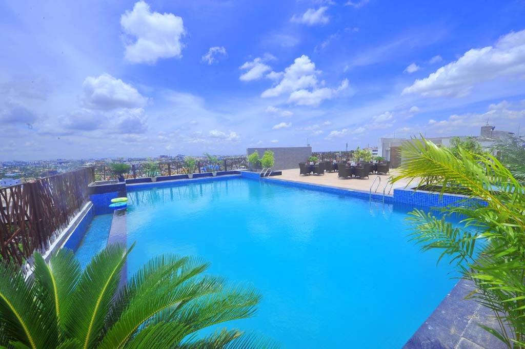 Pipul Padmaja Premium Hotel Bhubaneswar Buitenkant foto