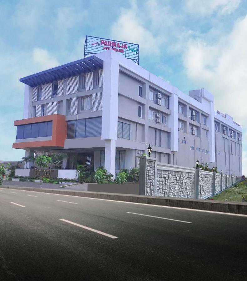 Pipul Padmaja Premium Hotel Bhubaneswar Buitenkant foto