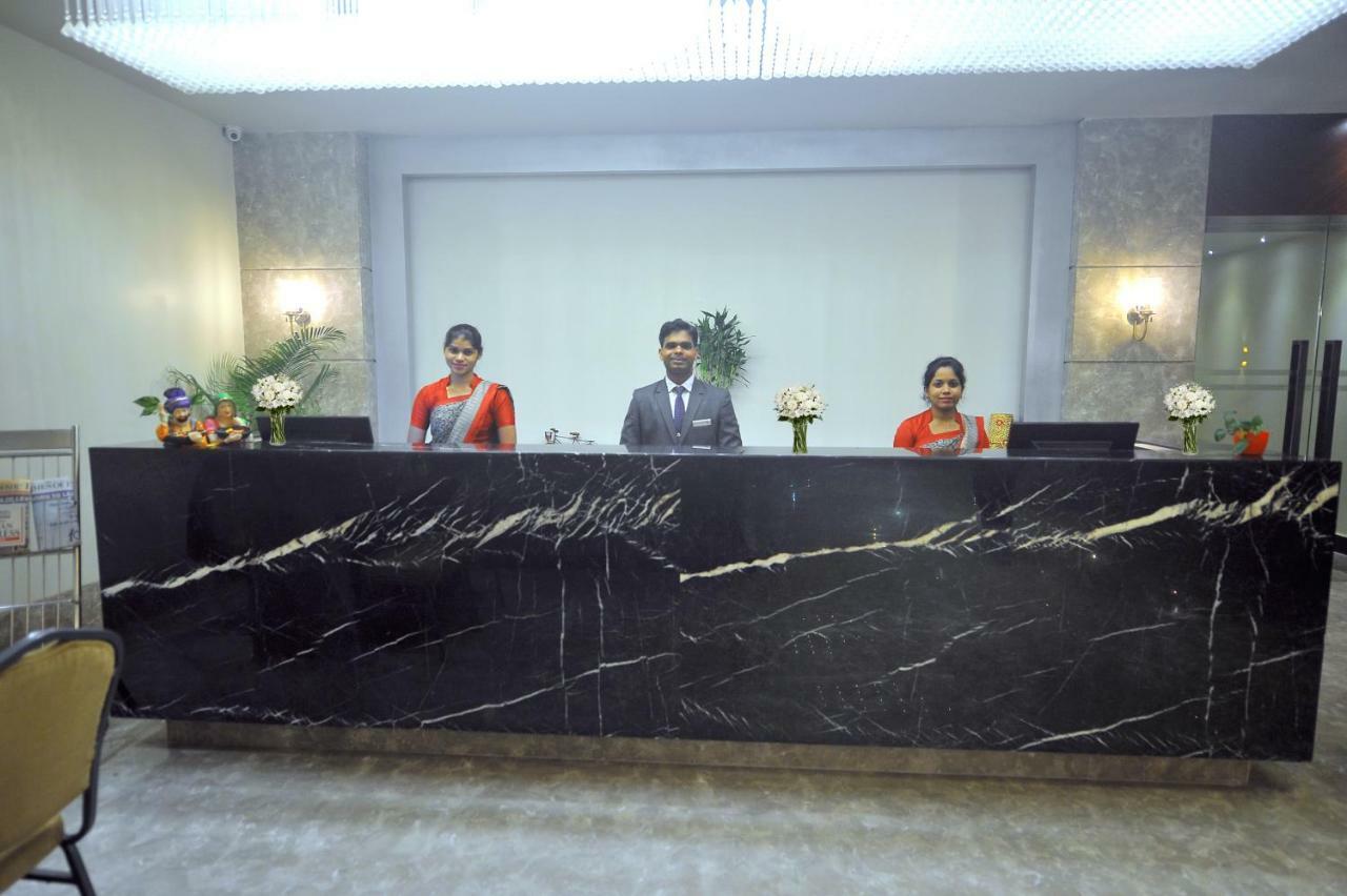 Pipul Padmaja Premium Hotel Bhubaneswar Buitenkant foto