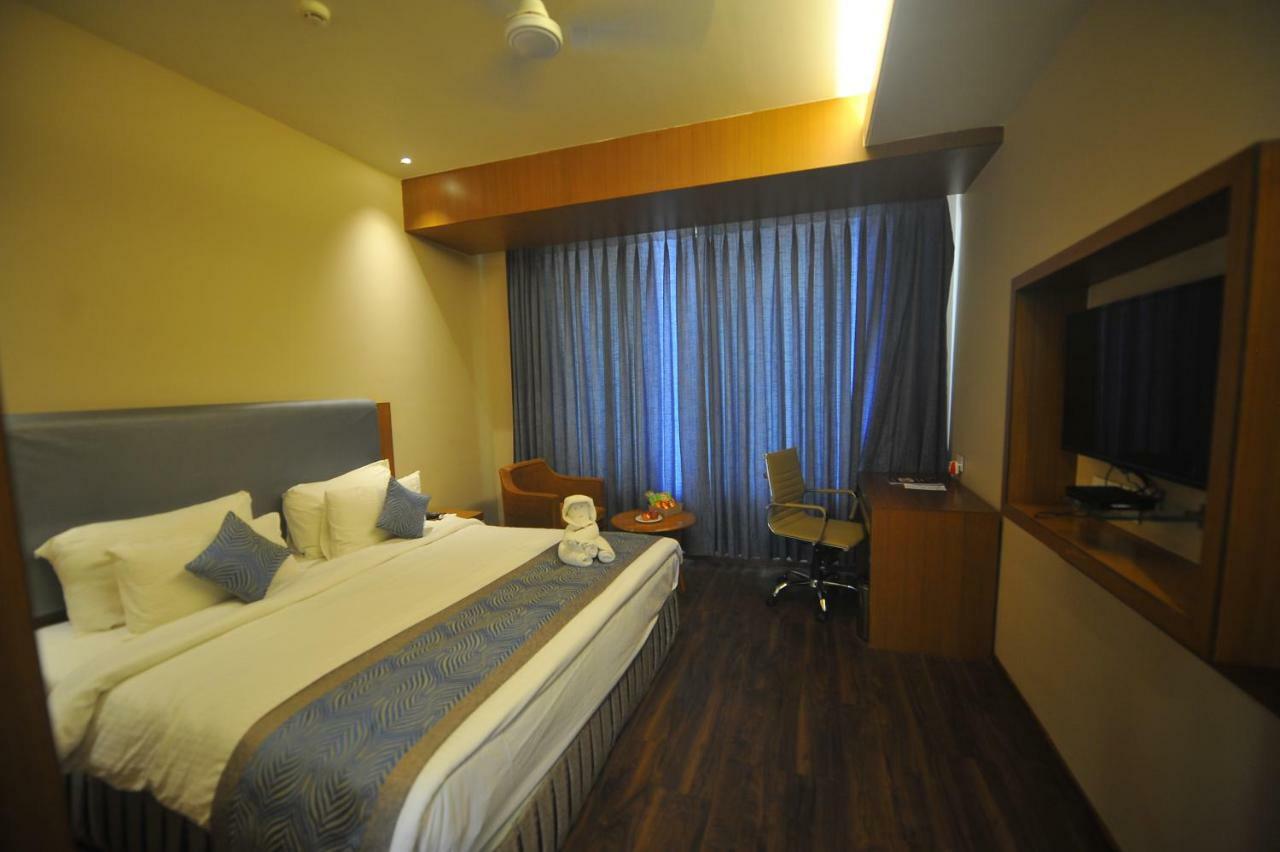 Pipul Padmaja Premium Hotel Bhubaneswar Buitenkant foto